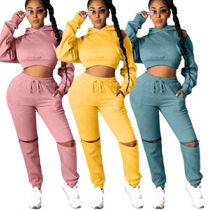 Sudadera corta con capucha de manga larga para mujer, pantalones con bolsillos canguro y joggers, conjunto de dos piezas - Product Image 1