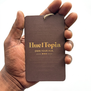 Mejore la imagen de su marca con nuestras etiquetas colgantes impresas en lámina de lujo, diseñadas para prendas de alta gama y colecciones artesanales al por mayor. - Product Image 1