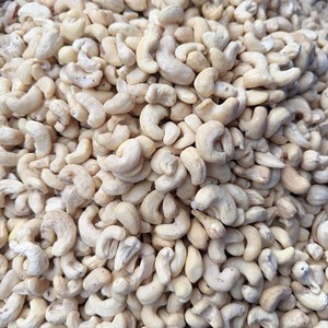 Factory Directly Raw Cashew Nuts Kaju Ww210, Ww240 Organic Cashew Nut Packaging Box With Custom Packaging - Product Image 1