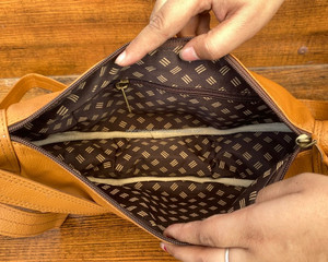 Bolso personalizado para axilas, bolsos de cuero genuino, bolso de diseñador para mujer, bolso cruzado de gran capacidad de media luna a la moda para mujer - Product Image 6