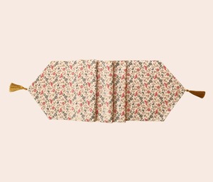 Camino de Mesa de Rayón Ecológico con Bordado Floral Personalizable de Lujo y Borlas para Decoración del Hogar - Product Image 3