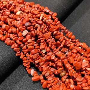 Prix de gros sur les perles de pierres précieuses naturelles Soha Améthyste et Cornaline Rouge en copeaux, irrégulières, pour figurines, animaux et fées - Product Image 3