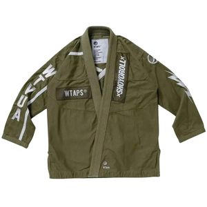 Traje de Jiu Jitsu BJJ WTAPS Batch 113 Verde Oliva, el Más Vendido, Uniforme con Logotipo Frontal, Duradero y Transpirable - Product Image 1