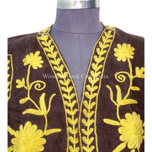 Chaleco corto de algodón hecho a mano para mujer, sin mangas, bordado a mano con motivos florales, acolchado, para otoño e invierno. - Product Image 6