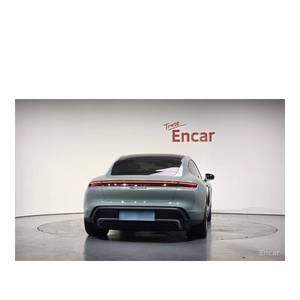 Porsche Taycan 4S 2023 con Caja de Cambios Automática, Volante a la Izquierda, Asientos de Cuero, Cámara Trasera, Eléctrico, Solo Gasolina, 4.417 km de Kilometraje - Product Image 3