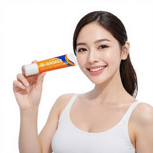 Crème hydratante et apaisante UVS Raskee à l'extrait de Centella Asiatica pour peaux sensibles, sans parabène et sans sulfate - Product Image 2