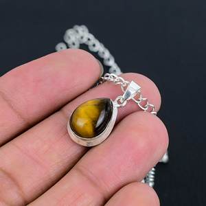 Collier pendentif œil de tigre naturel élégant et tendance, en argent sterling 925, ovale 8x10mm, fait main, bijou délicat et minimaliste, cadeau - Product Image 3