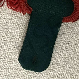 Badges de luxe personnalisés à scratch avec dentelle, motifs brodés, couleurs et formes sur mesure pour promotion et vêtements - Product Image 4