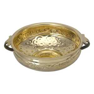 Bol en métal artisanal majestueux et enchanteur avec finition polie, design oriental pour la décoration d'occasions de mariage - Product Image 2