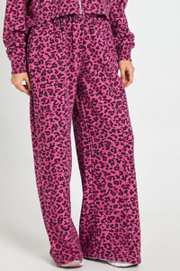 Conjunto de Ropa Deportiva para Mujer, Estampado de Leopardo Rosa, Chaqueta con Capucha y Cierre de Cremallera de Manga Larga y Pantalones Deportivos Anchos para Estilo Urbano - Product Image 6
