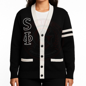 Cardigan noir en tricot à col en V pour femme, avec bordure contrastante blanche et broderie de lettres grecques SΦ, manches longues, style classique - Product Image 3