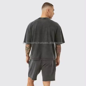 Ensemble t-shirt et short en coton 100% avec appliques surdimensionnées à lavage acide et à séchage rapide et respirant de style décontracté pour l'été - Product Image 1