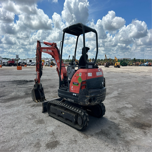 Mini-excavatrice hydraulique compacte 2023 KX71-3S4R1 de 1000 tonnes Texas pour les projets de construction, d'aménagement paysager et d'infrastructure - Product Image 1