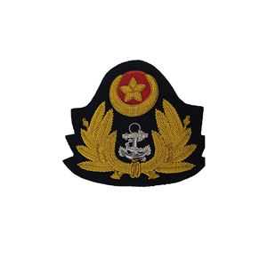 ขายดี บริการ OEM ดีไซน์ล่าสุด ป้ายหนังปักลวดลาย น้ำหนักเบา ปักเย็บติด พร้อมเข็มกลัดนิรภัย รับสั่งทำตามแบบ - Product Image 6
