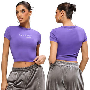 T-shirt court extensible pour femme en jersey de coton, col rond, manches courtes, coupe ajustée, idéal pour l'été - Product Image 2