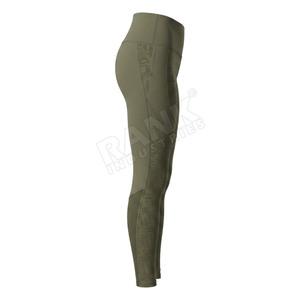Leggings de yoga pour femmes à taille élastique avec maintien confortable pour la gym et les mouvements quotidiens, fabriqués au Pakistan - Product Image 3