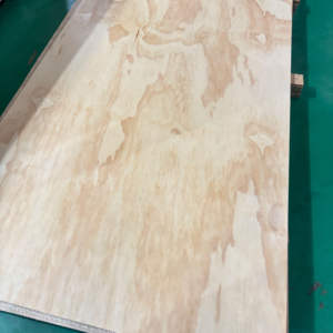 Contrachapado de Pino E0 de 4x8 pies, Ecológico, Resistente al Agua, de Vietnam, Modelos 9-12-15-18mm, para Suministro de Muebles de Hotel, Fabricante ODM - Product Image 1