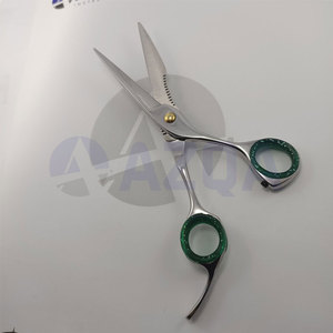 Ciseaux de coiffure professionnels en acier inoxydable de haute qualité avec lame fantaisie, vis réglable, anneau de maintien en silicone pour les doigts - Product Image 2