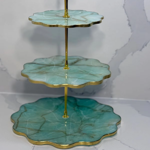 Soporte de tres niveles de resina para tartas y postres, plato redondo de metal con resina epoxi, molde de resina para soporte de tartas - Product Image 1