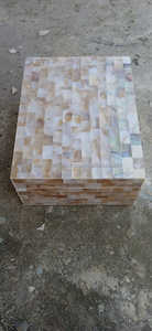 Caja Decorativa Artesanal India con Patrón Floral, Ecológica y Ligera, con Incrustaciones de Perlas Intrincadas, ARTWORK MAESTRO - Product Image 3