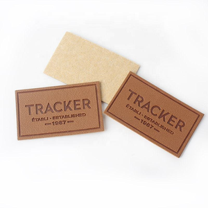 Parche en relieve de alta calidad, tela o material de PVC duradero con diseño de logotipo en relieve personalizado para productos promocionales y de recuerdo - Product Image 4