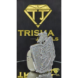 Colgante de Personajes y Números con Incrustaciones de Diamantes Moissanite VVS de Alta Calidad Premium con Plata de Ley 925 por Trisha Jewels - Product Image 2