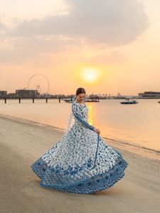 ชุดเดรสหรูหราสำหรับงานแต่งงาน ผ้าจอร์เจตต์เทียม ตกแต่งด้วยงานปักแบบอินเดียโบราณ สวยงามอลังการ เหมาะสำหรับผู้หญิงที่ต้องการความสง่างาม - Product Image 5