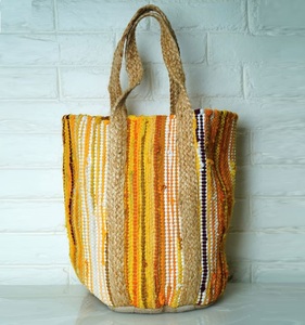 Sac seau messager Tyntra tendance 2026 en jute et perles, style bohème, écologique, pour femme, capacité 3L+, idéal pour la plage et les soirées branchées - Product Image 1