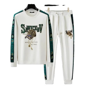 Conjunto Deportivo Transpirable de Secado Rápido para Hombre, Traje Deportivo Cómodo para Deportes y Ejercicio - Product Image 1