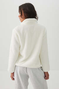Premium <b>Womens</b> Custom Sherpa Fleece <b>Jacket</b> Breathable <b>Warm</b> High Quality Fabric Custom Logo <b>Winter</b> <b>Jackets</b> <b>For</b> <b>Women</b> OEM Supplier - Product Image 2