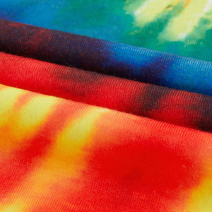 Camiseta de Manga Corta para Hombre, Cuello Redondo, Tejida, Estampado Arcoíris, Corte Regular - Product Image 6