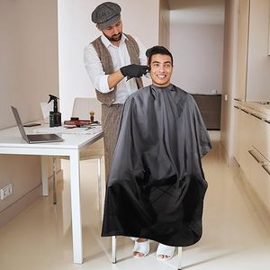 Tactus Industries TI-HDC-666 Cape de Coiffure Noire Écologique à Boutons Pression en Polyester Résistante à l'Eau Unisexe - Product Image 5