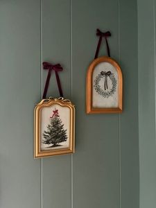 Metal Photo <b>Frame</b> Rectangle Horizontal With Chain Hanging <b>Gold</b> Tone Display Case - Product Image 4