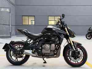 Moto de rue haut de gamme Qianjiang Chase 600 haute performance, version haut de gamme, quatre cylindres en ligne, refroidissement par eau, 600 cm³ - Product Image 2