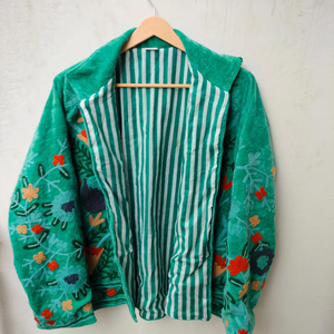 เสื้อแจ็คเก็ตกำมะหยี่สีเขียวทะเลแบบพรีเมียม ปักมือ ทอด้วยมือ  งานฝีมือแบบดั้งเดิม เสื้อโค้ทฤดูหนาว คอปกสูง - Product Image 1