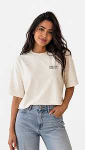 เสื้อยืดแขนสั้นคอกลมทรงหลวมสำหรับผู้หญิง สีครีม พิมพ์ลายตัวอักษร ลำลอง - Product Image 1