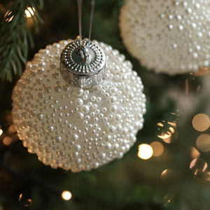 ลูกบอลมุกขนาดใหญ่สำหรับตกแต่งต้นคริสต์มาส ลูกบอลประดับคริสต์มาสสีขาวมุก ของตกแต่งต้นคริสต์มาสแบบแขวน - Product Image 2