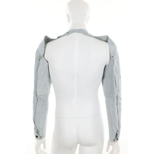 JNM Safety Mangas de soldadura de cuero vacuno de primera calidad con correa ajustable para el cuello, nivel de corte ANSI/ISEA 2, resistentes al calor, con orificio para el pulgar - Product Image 2