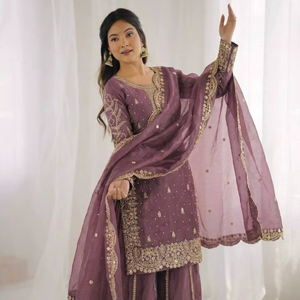 Ensemble Palazzo de Mariage Haut de Gamme avec Dupatta - Product Image 1