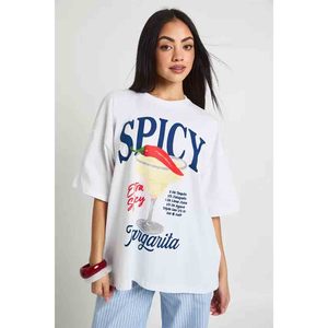 Camiseta extragrande con estampado frontal Spicy Margarita - Product Image 1