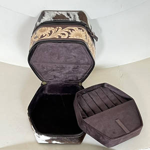 Nouveauté 2026 : Étui à bijoux en cuir floral fait main, en cuir de vachette véritable, double compartiment, portable, pour le rangement des bijoux - Product Image 6