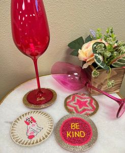 Juego de Posavasos de Cóctel Hechos a Mano con Cuentas, Tapetes Redondos de Tela, Diseño Glamuroso con Patrón de Copa de Martini - Product Image 3