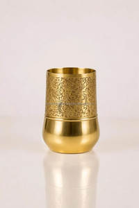 Verres à vin à long pied en laiton poli, gobelets métalliques haut de gamme, style vintage, vente en gros, articles de bar, verrerie à cocktail - Product Image 3