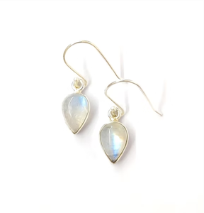 Boucles d'oreilles pendantes en pierre de lune bleue éclatante, 3,5 grammes, élégantes, en argent 925, forme goutte, collection de créateur, prix de gros - Product Image 3