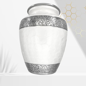 Urna Blanca de Alta Calidad, Estilo Americano, Grabada a Mano, para Cenizas de Adultos, Capacidad de 200 Pulgadas Cúbicas, Construcción de Níquel Esmaltado - Product Image 2
