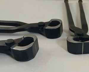 IRON FARRIER TOOLS Kit de fermeur professionnel de haute qualité en acier inoxydable respirant pour l'entretien des sabots de cheval - Product Image 2