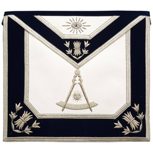ผ้ากันเปื้อนพิธีกรรมบลูลอดจ์ รุ่น Past Master ปักดิ้นเงินด้วยมือ หนังสีขาว พร้อมสายคล้อง - Product Image 1