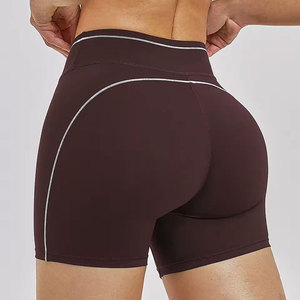 Shorts Deportivos Negros de Cintura Alta con Ribete Gris, Lavado Enzimático, Mezcla de Algodón Holgada, Estampado Floral, Cierre con Cordón, Ropa Deportiva para Mujer - Product Image 4