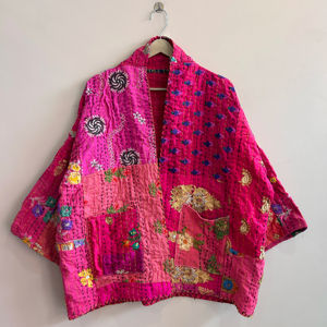 Lot en gros de vestes matelassées Kantha brodées, style bohème, patchwork traditionnel indien fait main, couleurs variées, pour femmes - Product Image 1