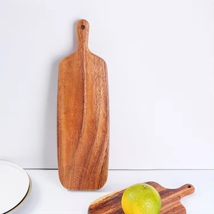 Tabla de cortar de madera de acacia negra con borde vivo sólido personalizado con mango-Accesorio de cocina moderno ecológico, disponible en tamaño pequeño - Product Image 3